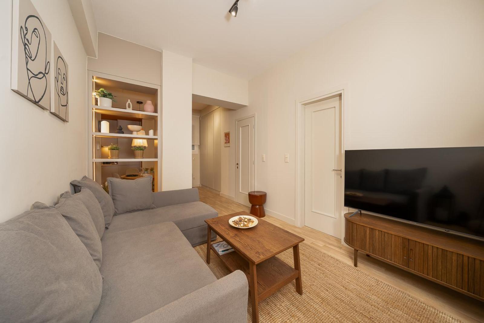 One-Bedroom Apartment